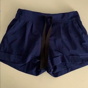 Lululemon On the Fly shorts